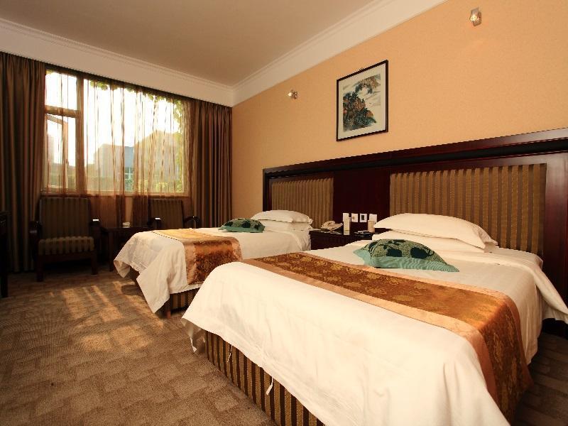 Emeishan Huasheng Hotel Emeishan City Exterior photo